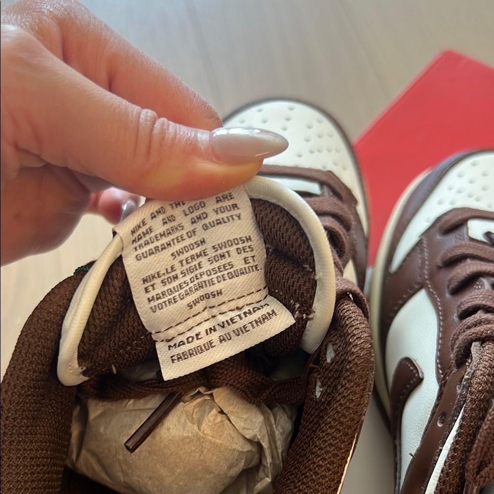 Women’s 8.5 Nike Dunk Low Sneakers in cacao wow-coconut milk - Picture 6 of 11